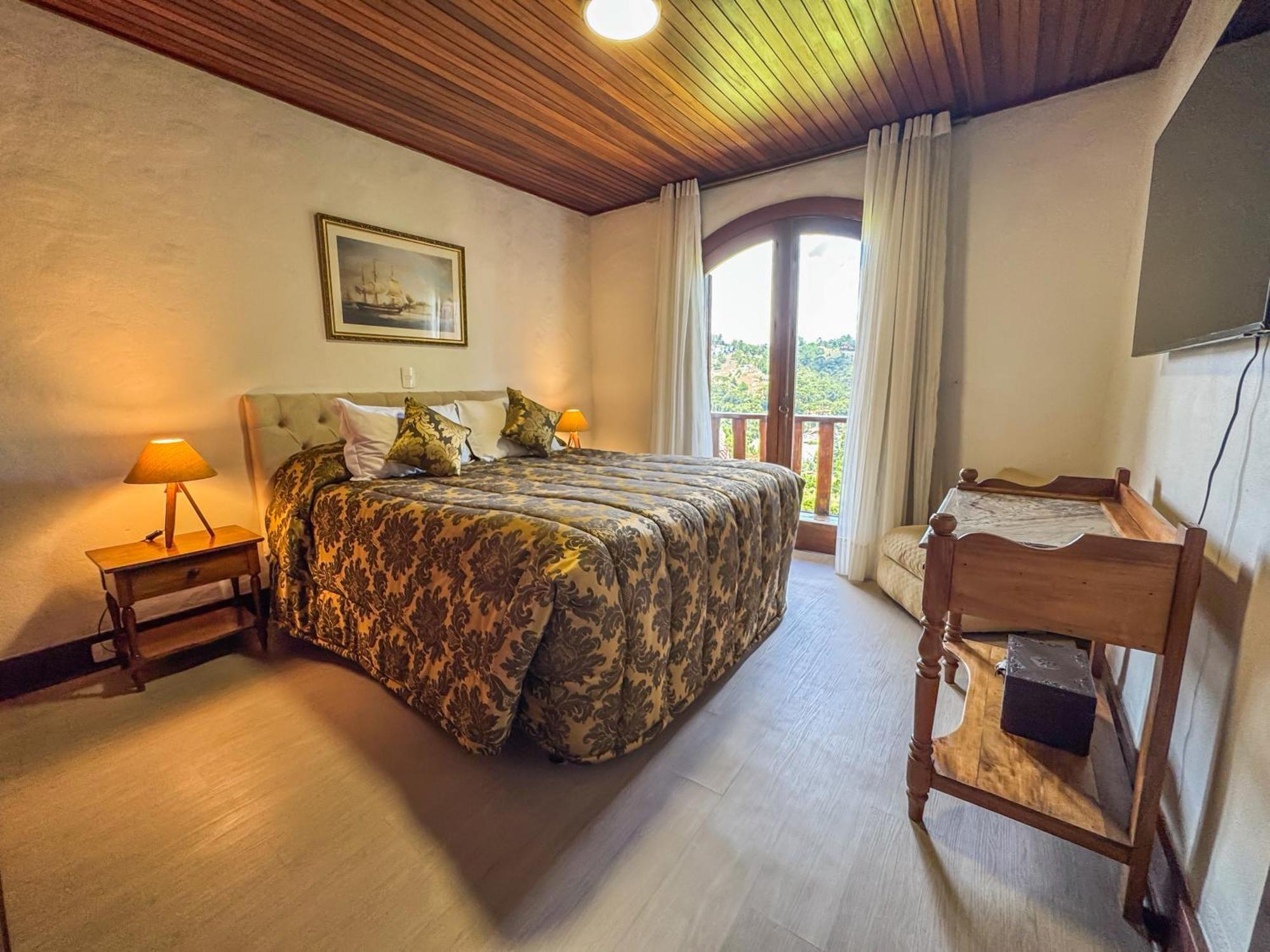 Mansao Nacional Inn Кампус-ду-Жордау Экстерьер фото