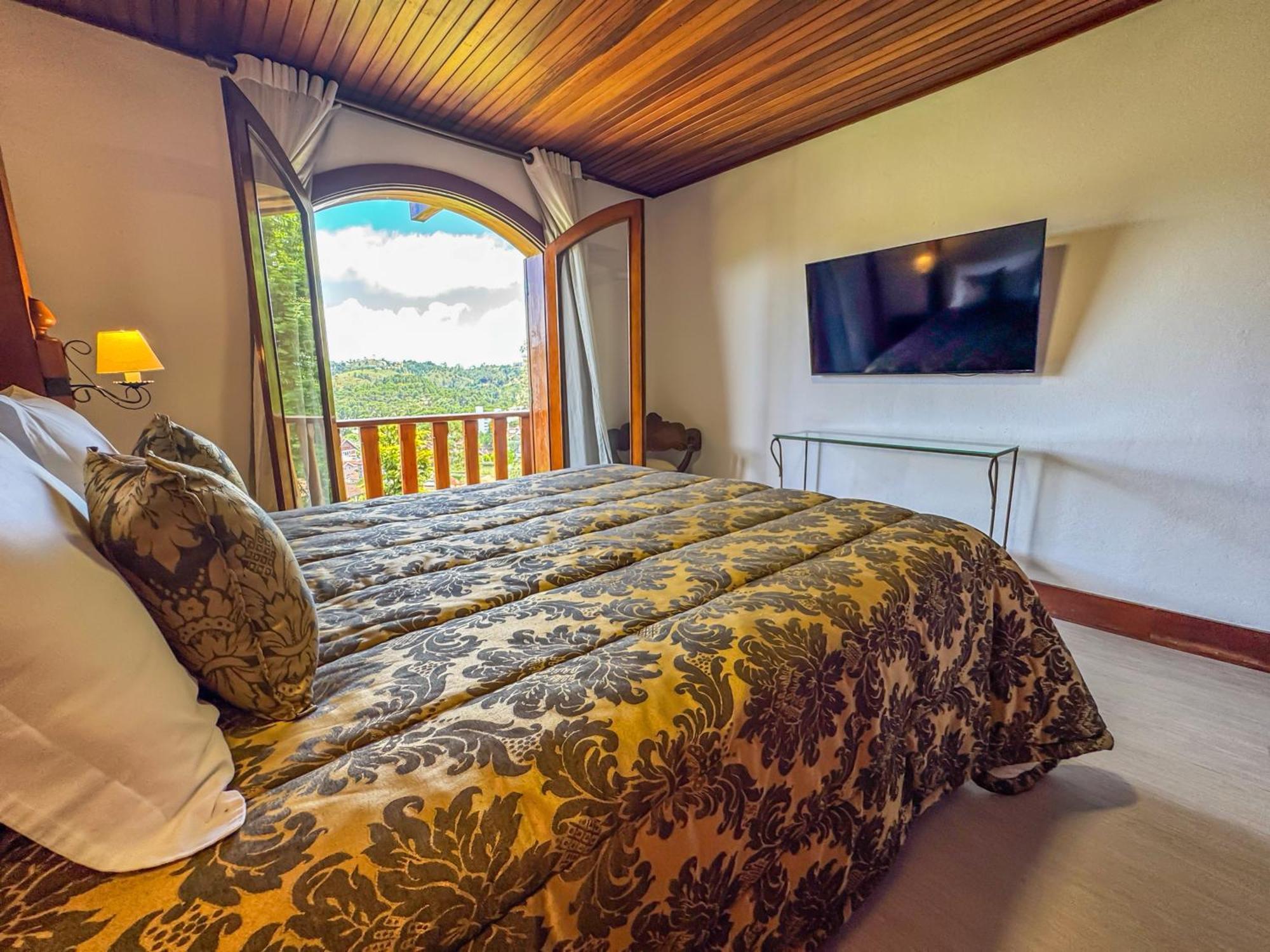 Mansao Nacional Inn Кампус-ду-Жордау Экстерьер фото